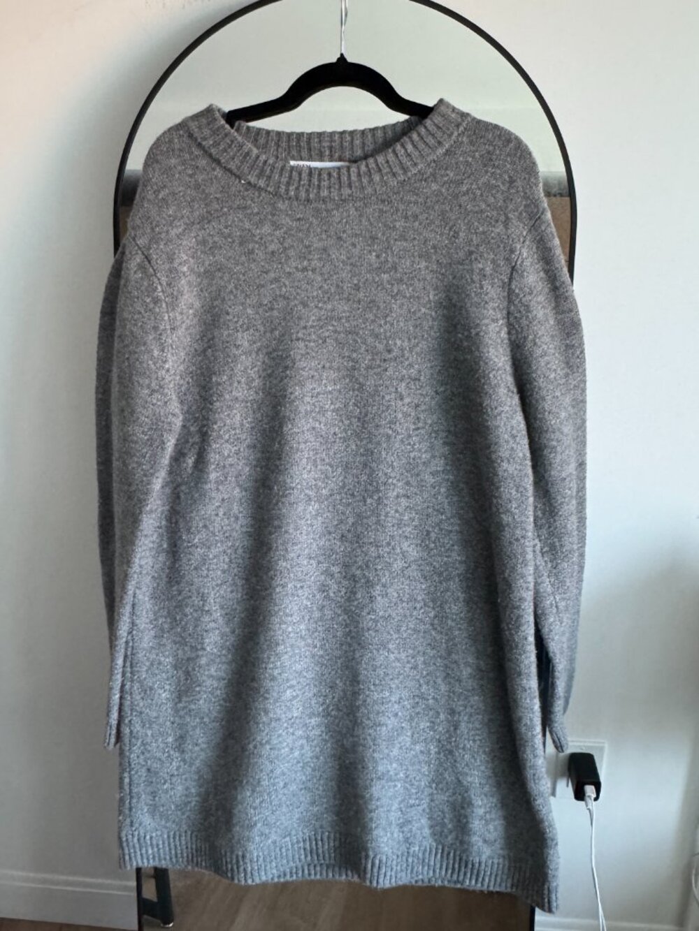 Zara Oversized Grey Knit Sweater - Picture 2 of 5